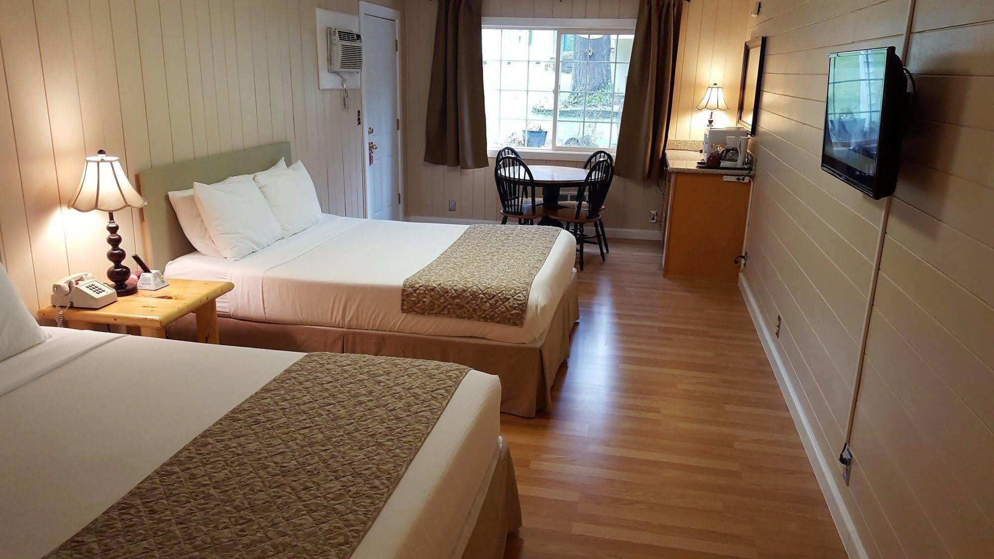 Mountain View Lodge - No Pets Allowed Packwood Ngoại thất bức ảnh